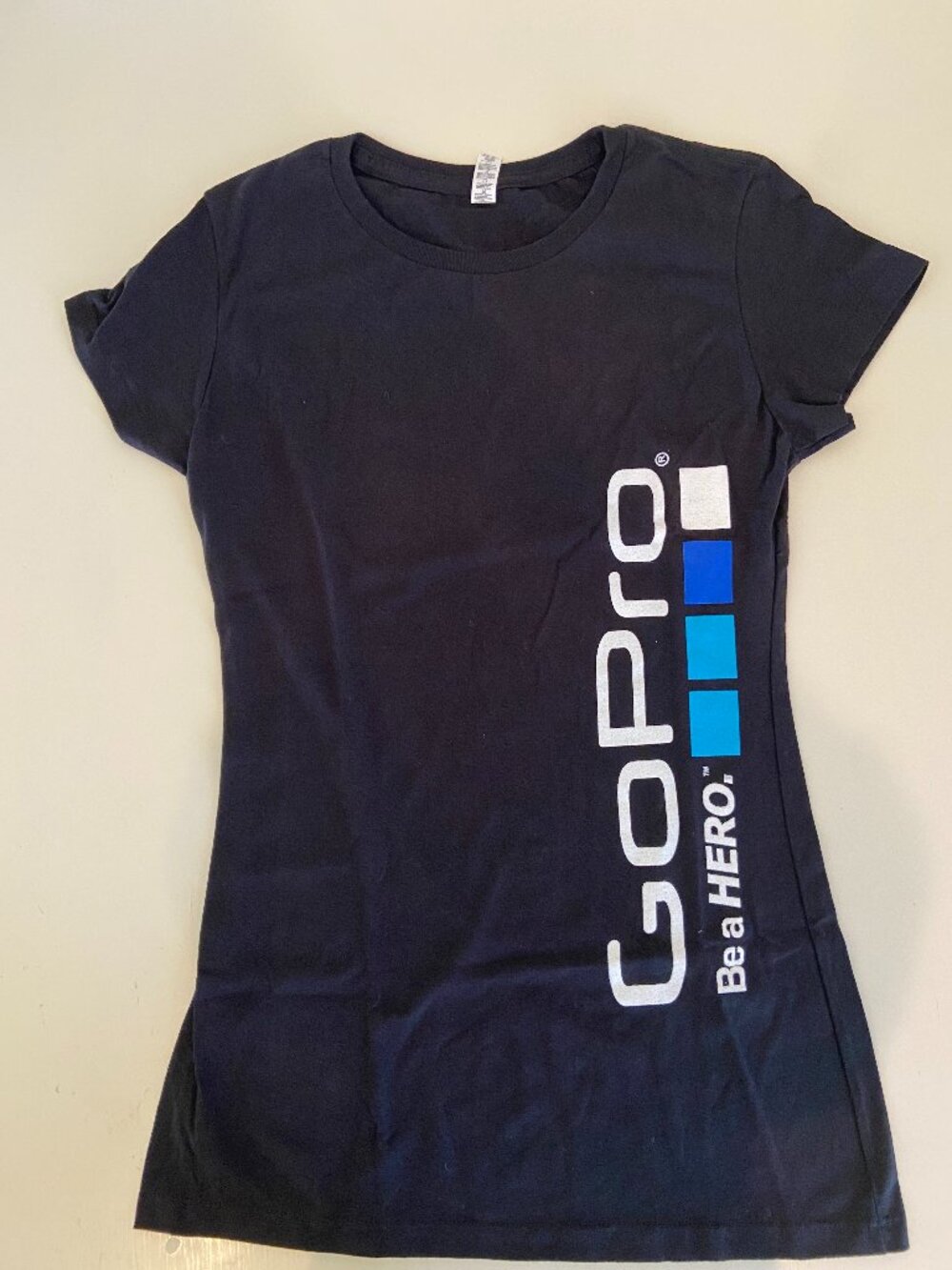 GoPro "Be a HERO." Vertical Logo Graphic T-Shirt - Black (Women's L)